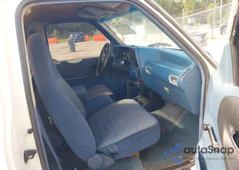 1994 Ford Ranger из США, поврежденный, VIN 1FTCR10A2RPA70993